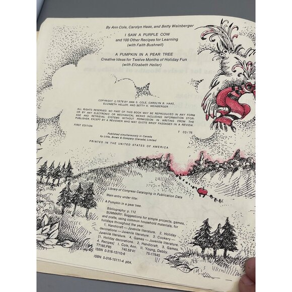 A Pumpkin in a Pear Tree Creative ideas Holiday fun book copyright 1976 READ - Picture 6 of 6